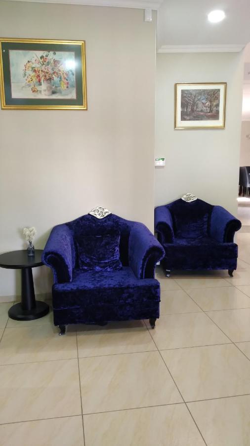 Atlantic Pearl Guest House มิดแรนด์ ภายนอก รูปภาพ