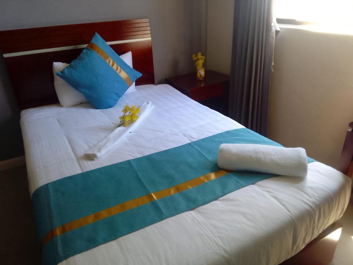 Atlantic Pearl Guest House มิดแรนด์ ภายนอก รูปภาพ