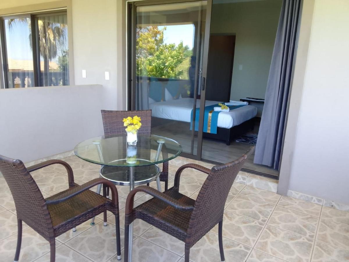 Atlantic Pearl Guest House มิดแรนด์ ภายนอก รูปภาพ