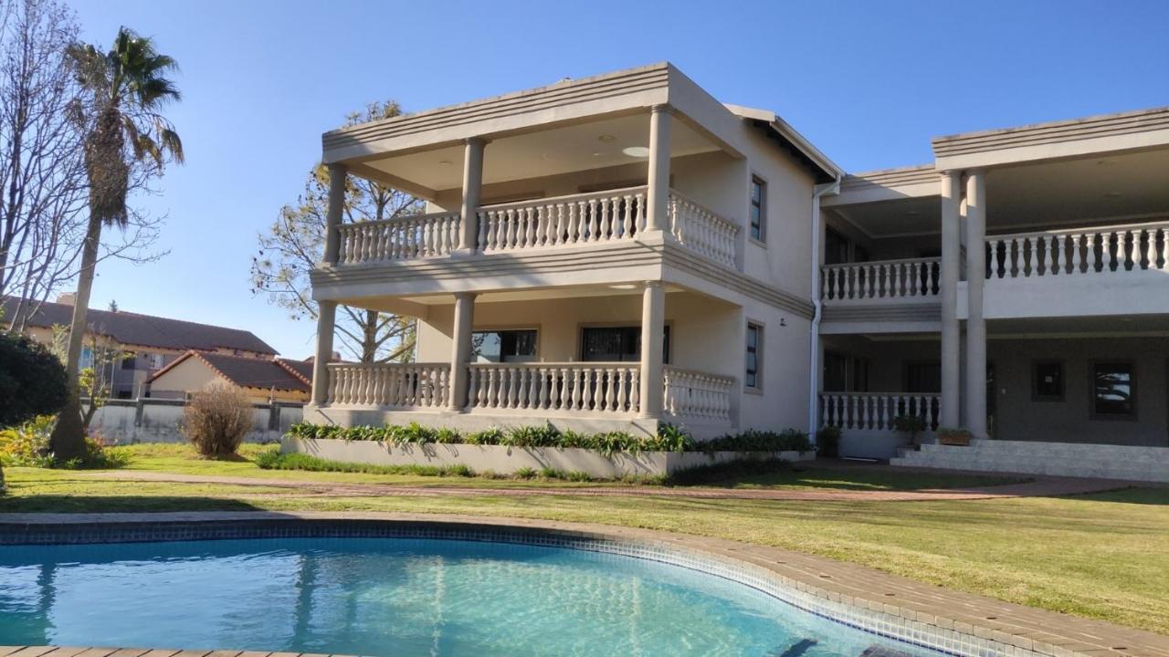 Atlantic Pearl Guest House มิดแรนด์ ภายนอก รูปภาพ
